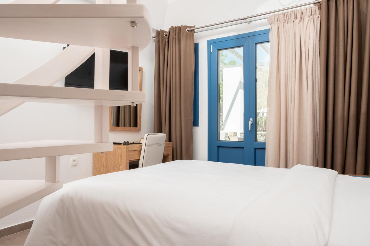 Tristhenia Apart otel Perissa  Dış mekan fotoğraf