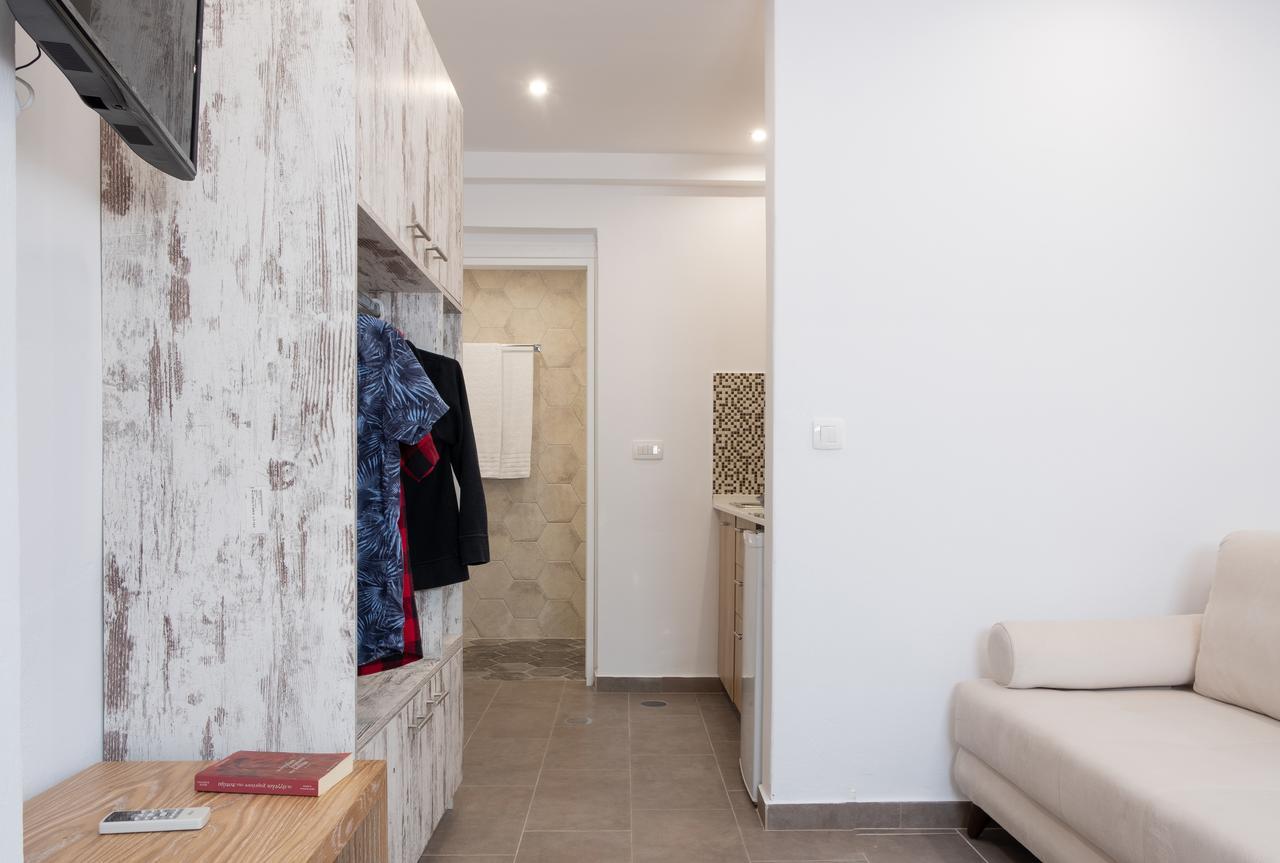 Tristhenia Apart otel Perissa  Dış mekan fotoğraf