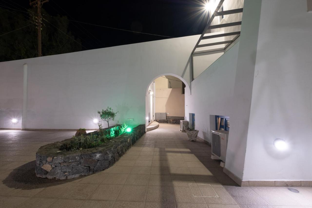 Tristhenia Apart otel Perissa  Dış mekan fotoğraf